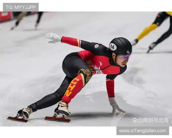 AC米兰关键战表现波动，当前阶段问题显现对赛季走势形成制约