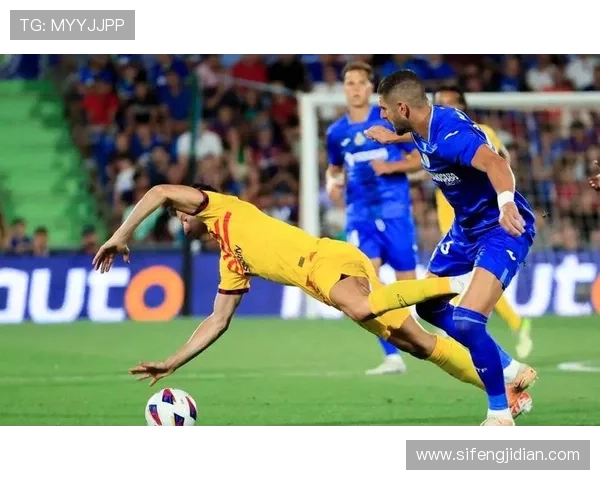 瓦伦西亚传统豪门地位下滑,竞争力减弱影响西甲格局 瓦伦西亚传统豪门地位下滑,竞争力减弱影响西甲格局