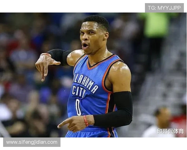 拉塞尔·威斯布鲁克利用反击冲击内线提升衔接段效率